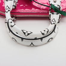 Load image into Gallery viewer, Top Louis Vuitton Monogram Vernis Alma BB Hot Pink x White