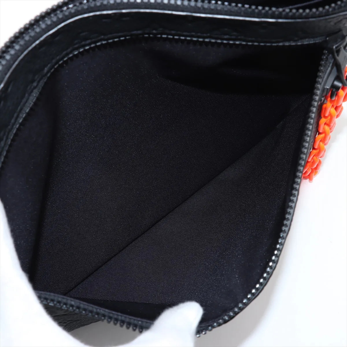 Louis Vuitton Monogram Taurillon A4 Pochette Black