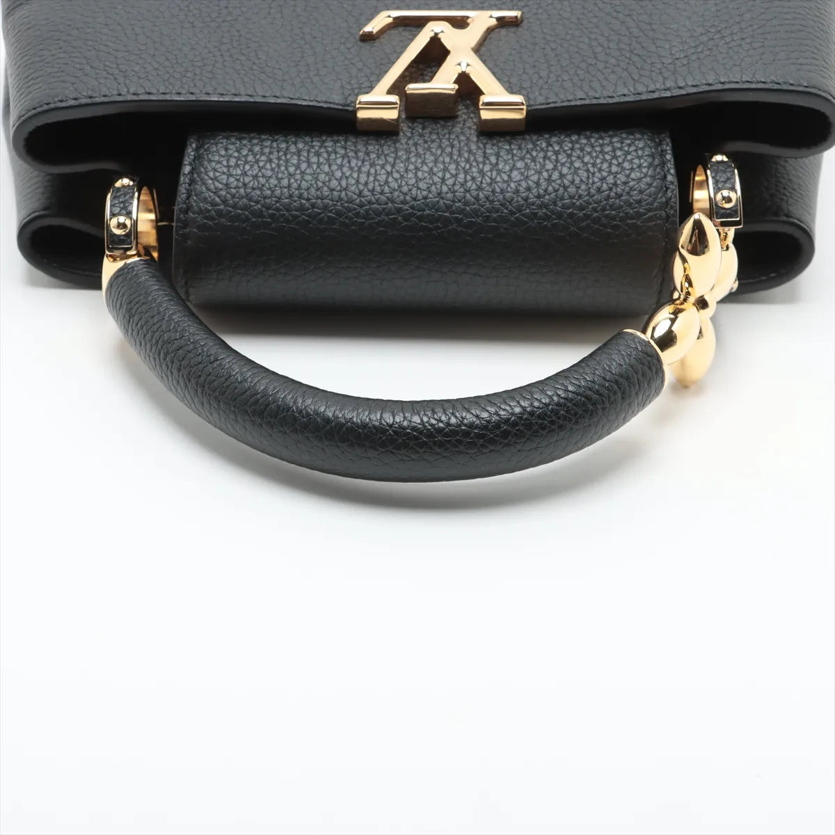 Louis Vuitton Capucines BB Black