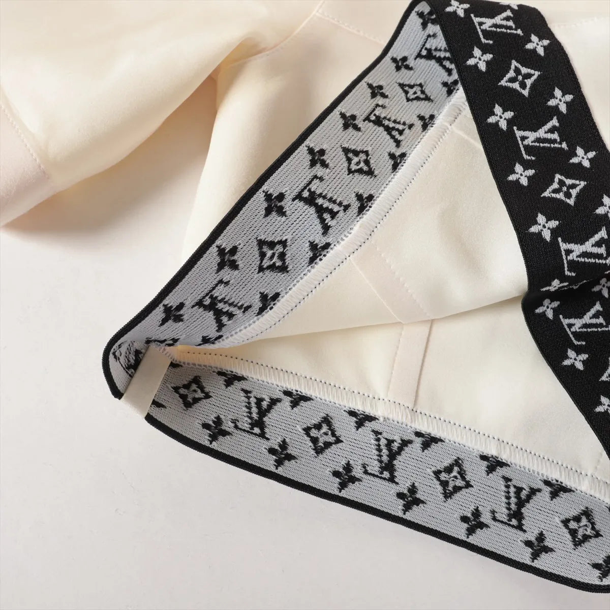 Louis Vuitton Nylon Crop-top T-shirt Ivory