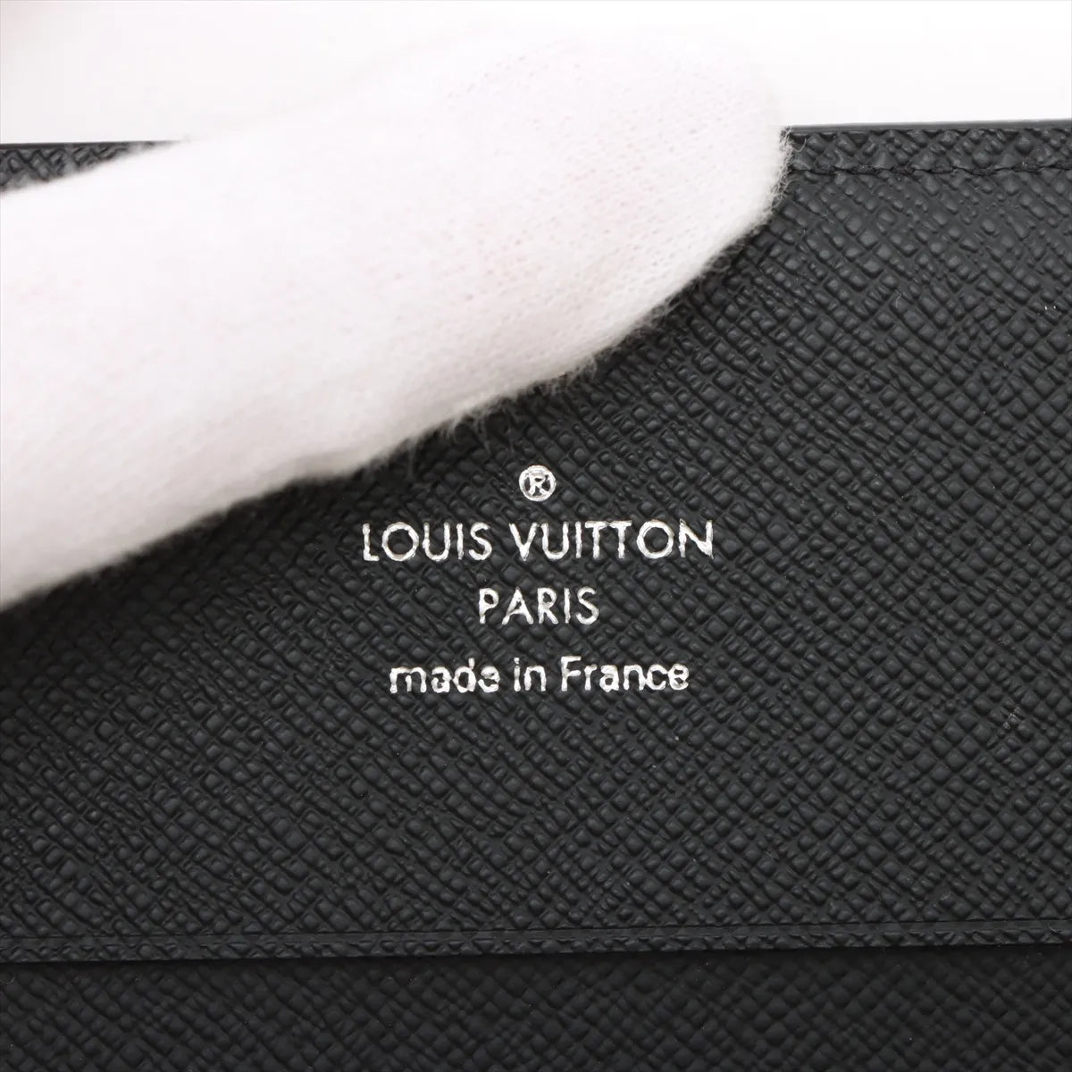 Louis Vuitton Taiga Envelope Carte De Visite
