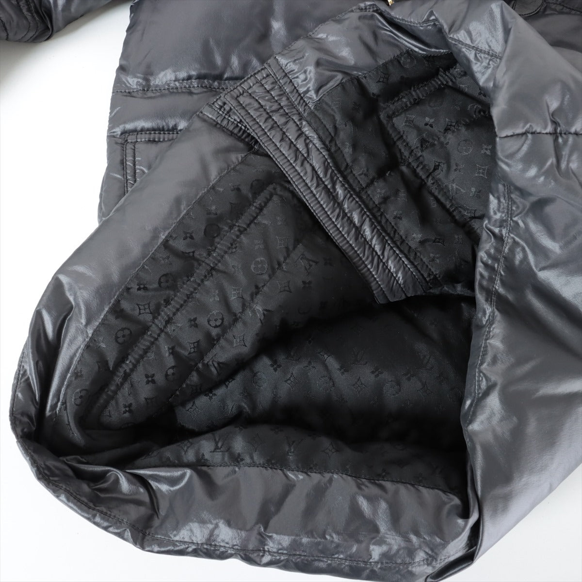 Louis Vuitton Silk x Nylon Padded Bomber Jacket Grey