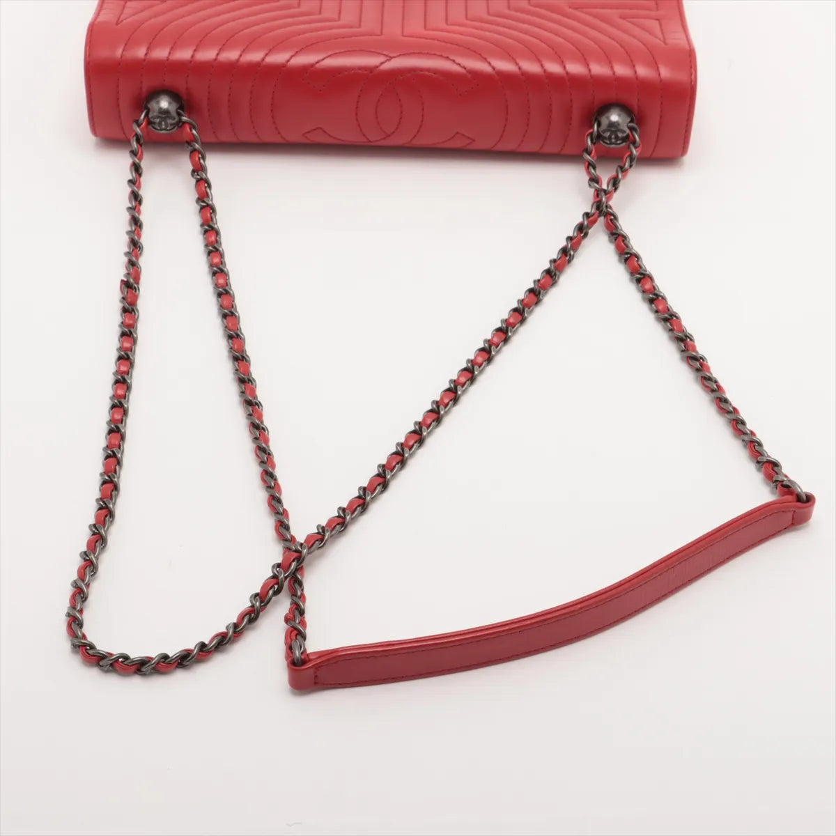 Chanel CC Logo Vintage Calfskin Chain Shoulder Bag Red