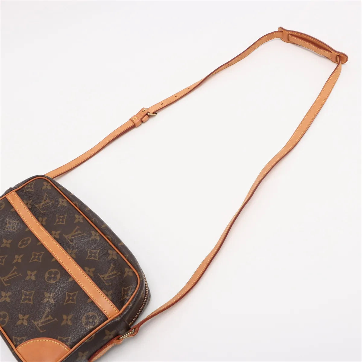 Louis Vuitton Monogram Trocadero 30