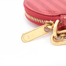 Load image into Gallery viewer, Top Louis Vuitton Monogram Vernis Heart Stripe Coin Case Red
