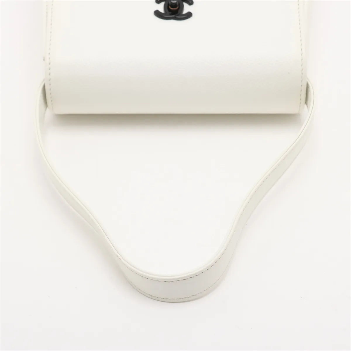 Chanel CC Logo Caviar Skin Handbag White