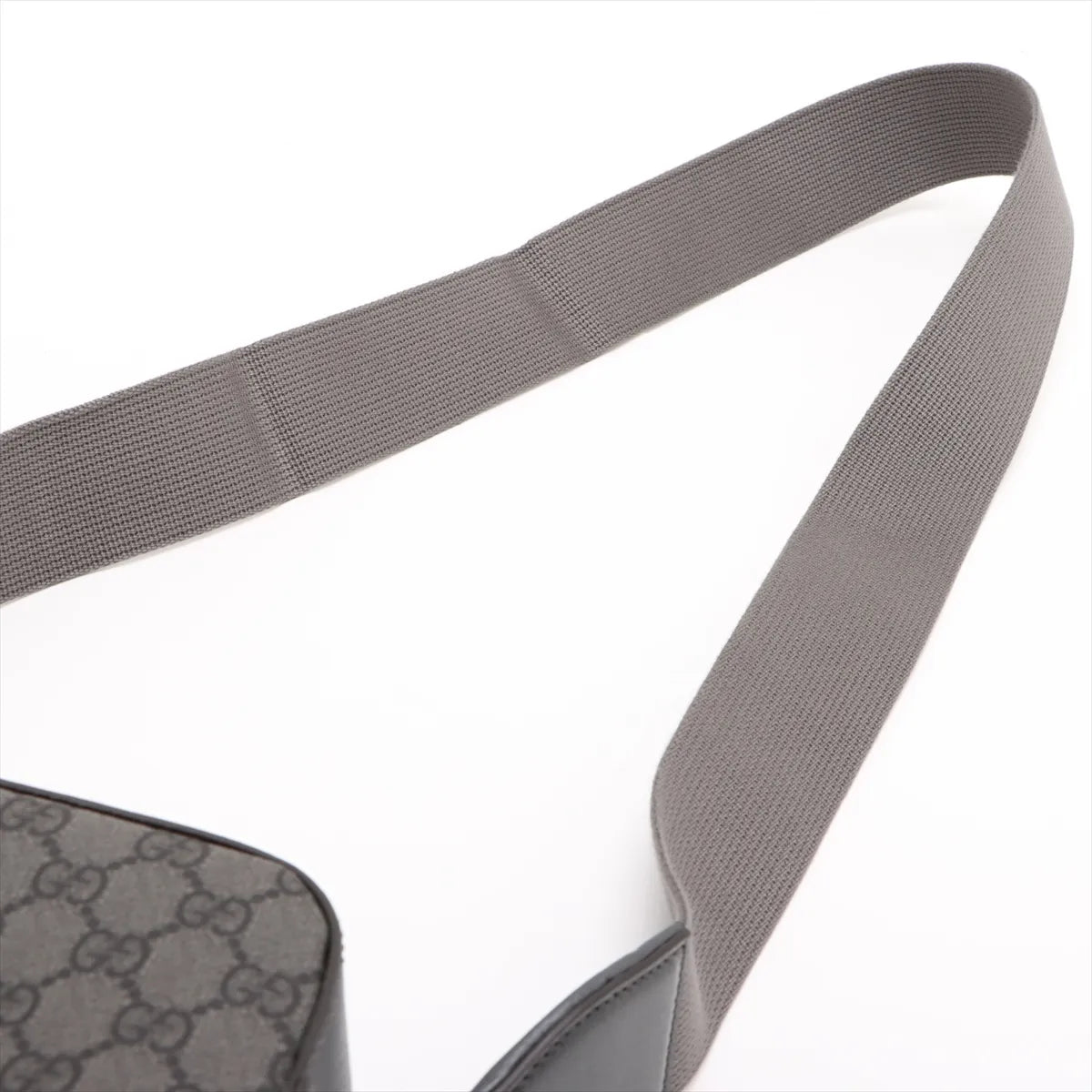 Gucci GG Supreme Leather Shoulder Bag Gray