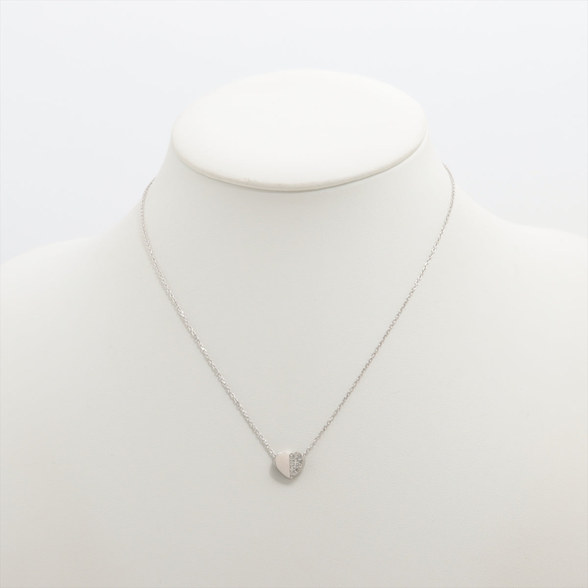 Vendome Aoyama Heart Half Diamond Necklace Platinum