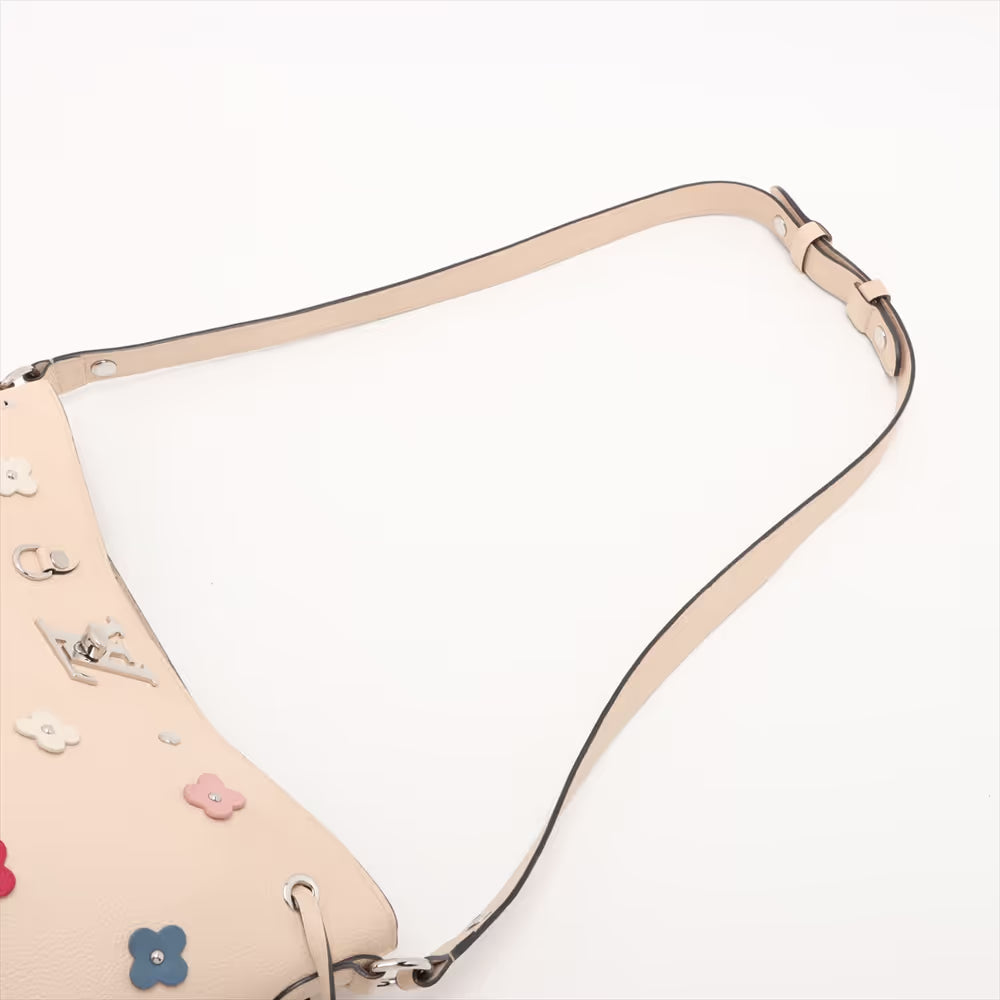 Louis Vuitton Lock Me Flower Bucket Shoulder Bag Beige