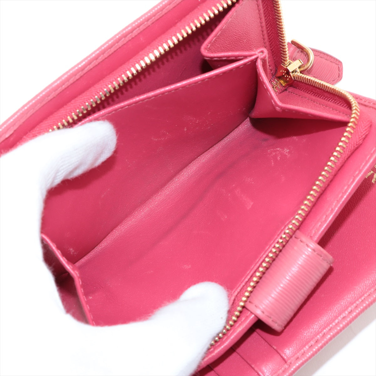 Prada Leather Bi-fold Wallet Pink