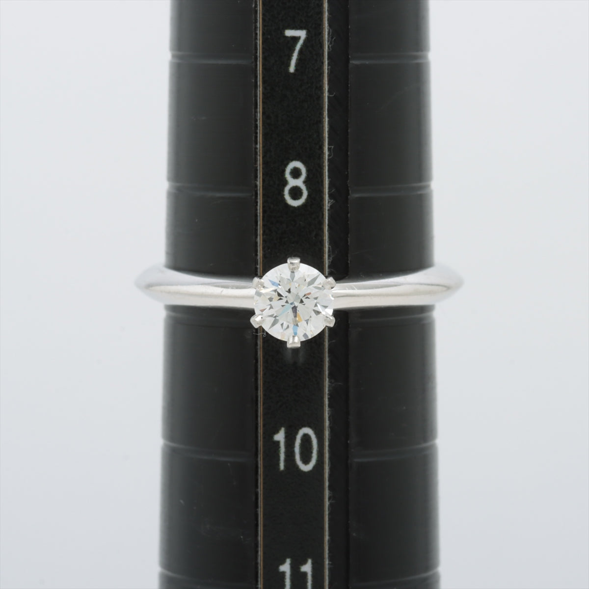 Top rated Tiffany & Co. Solitaire Diamond Engagement Ring Platinum .4 CT