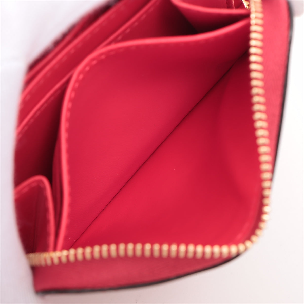 Pink Gradient Monogram Vernis leather of Louis Vuitton Zippy coin