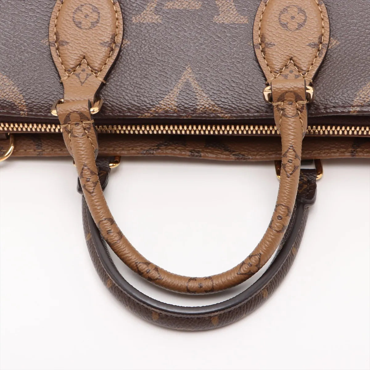 Louis Vuitton Giant Monogram Reverse On the Go East-West