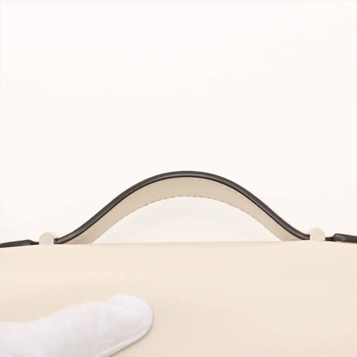 Gucci Petit GG Leather Shoulder Bag Beige