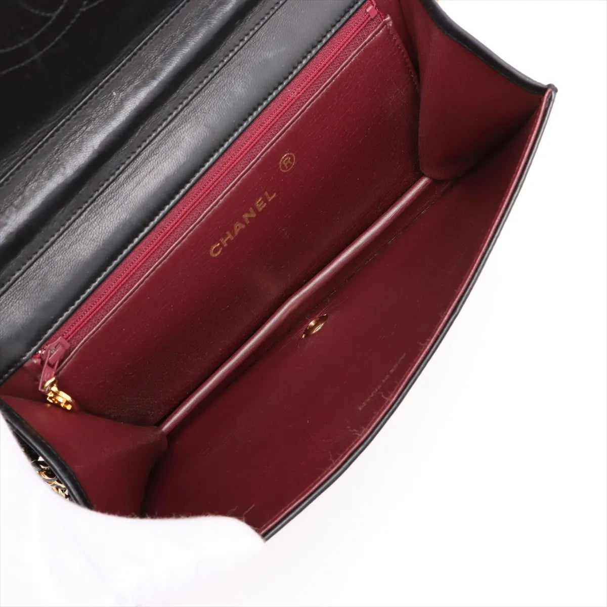 Chanel CC Logo Matelassé Lambskin Chain Shoulder Bag Black