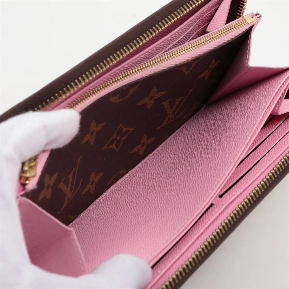 Louis Vuitton Monogram Vivienne Zippy Wallet
