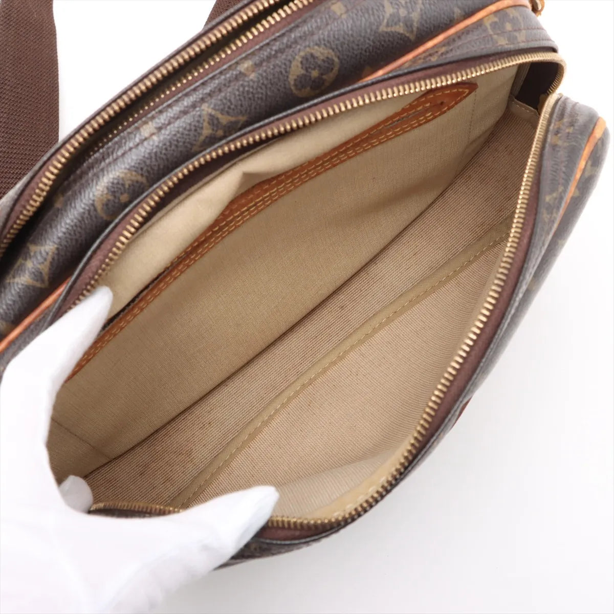 Louis Vuitton Monogram Reporter PM