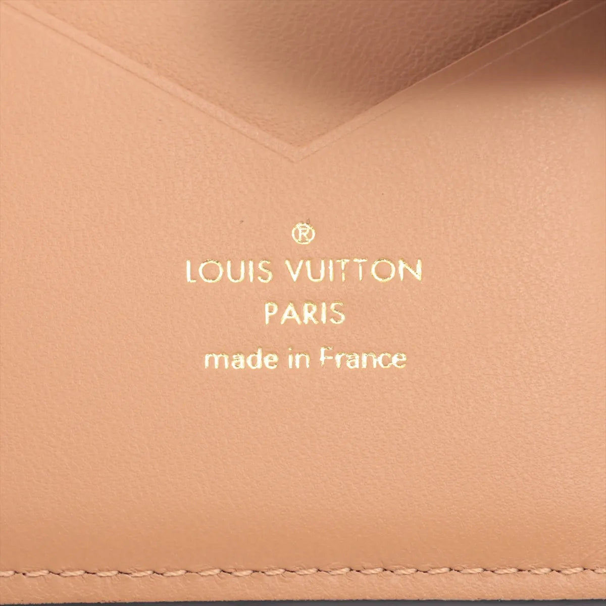 Louis Vuitton Taurillon LV Capucine Vertical Compact Wallet Black
