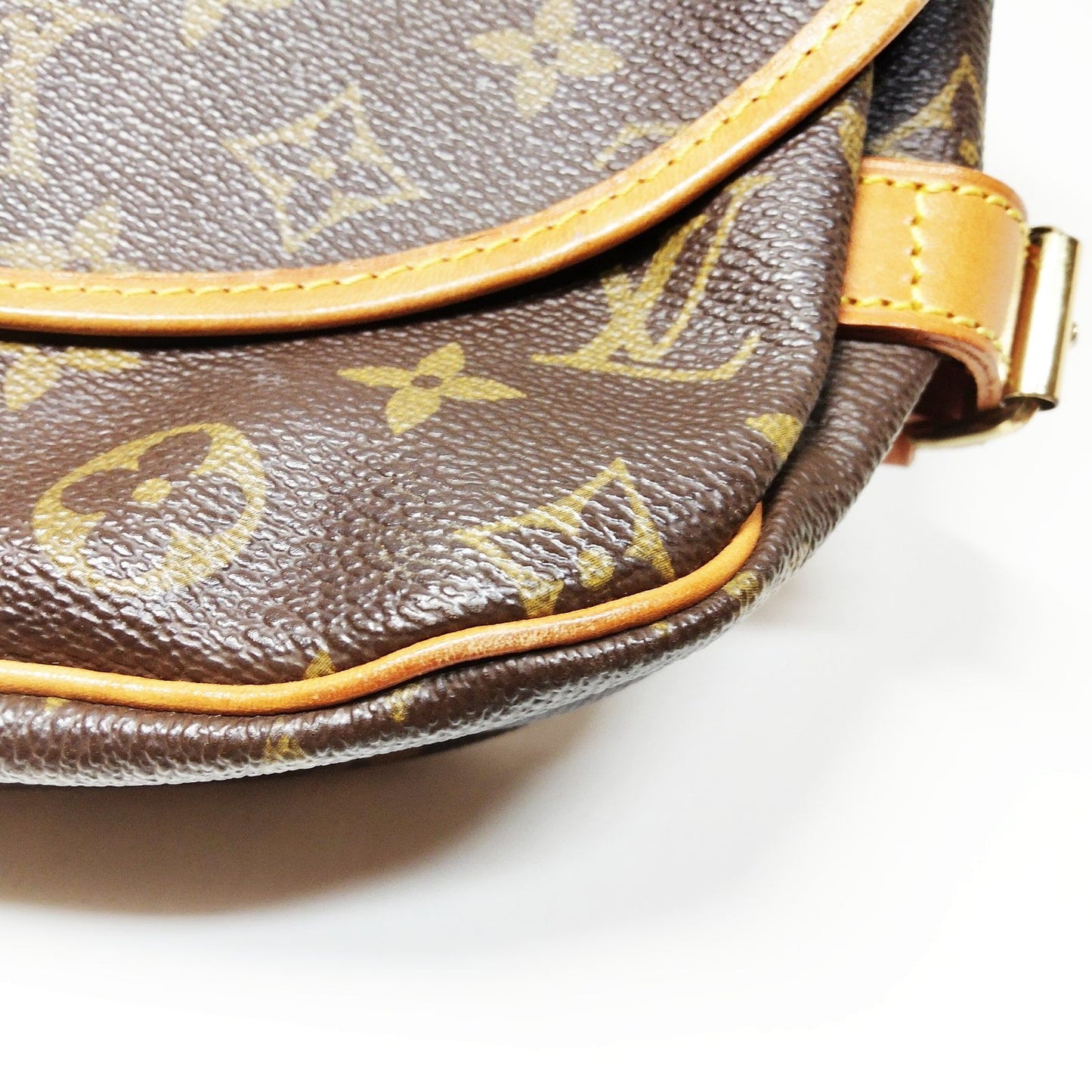 Louis Vuitton Monogram Saumur 30
