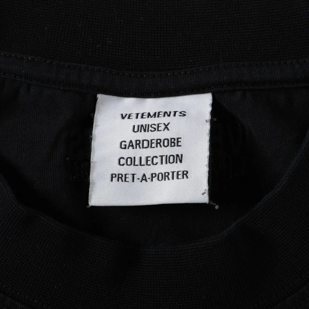 Vetements "THE EARTH IS FLAT" Cotton T-shirt Black