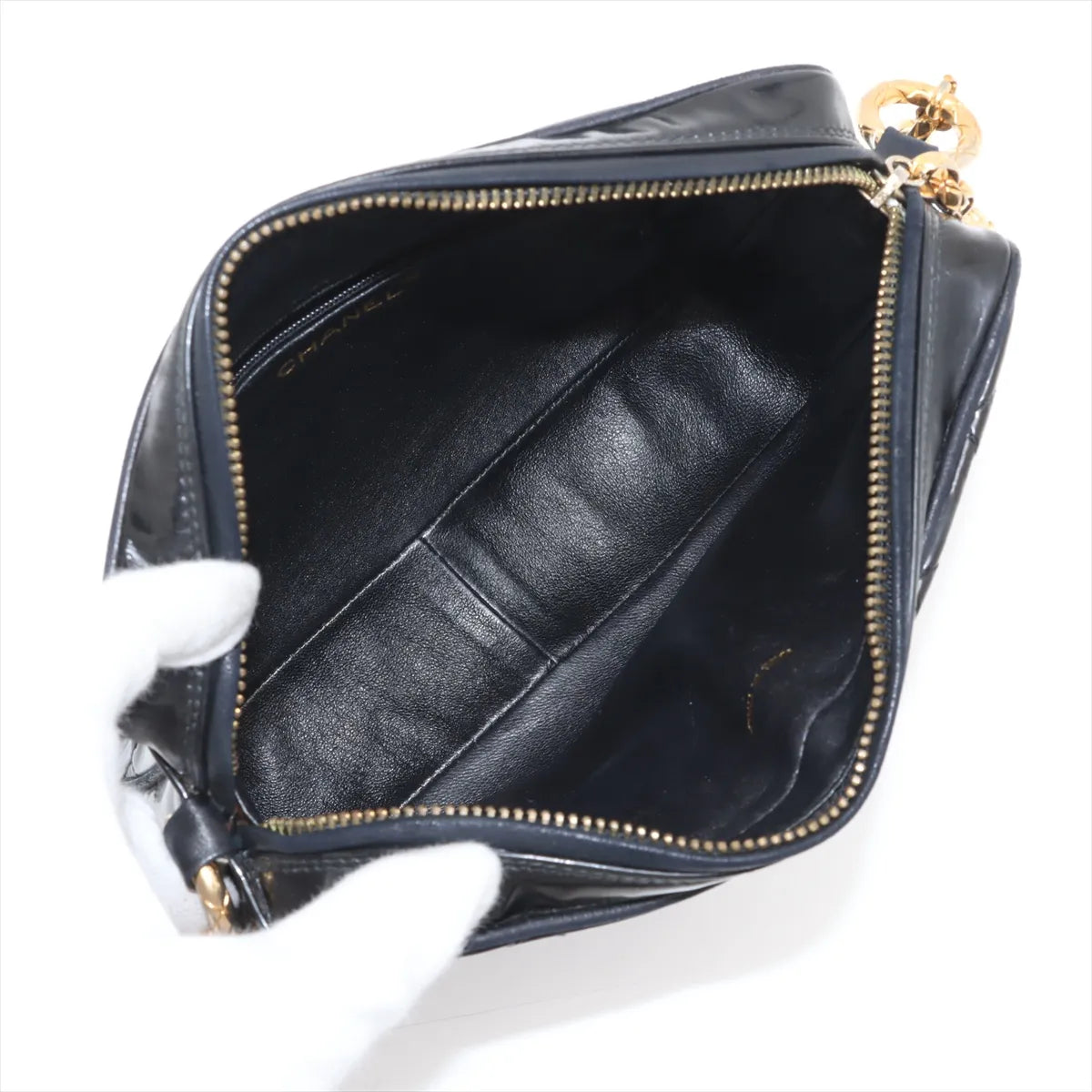 Chanel CC Logo Matelasse Patent Leather Chain Shoulder Bag