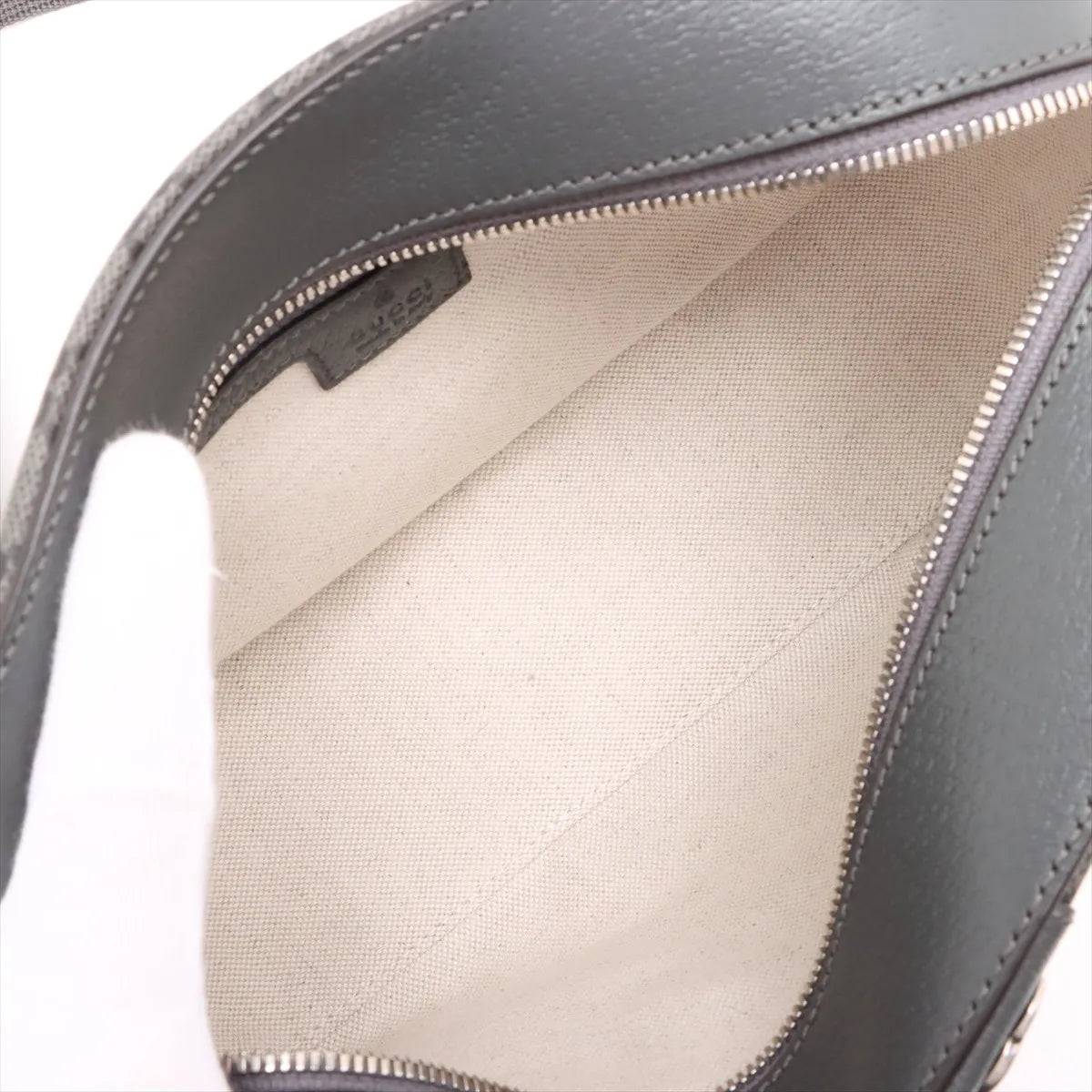 Gucci GG Supreme Leather Shoulder Bag Gray