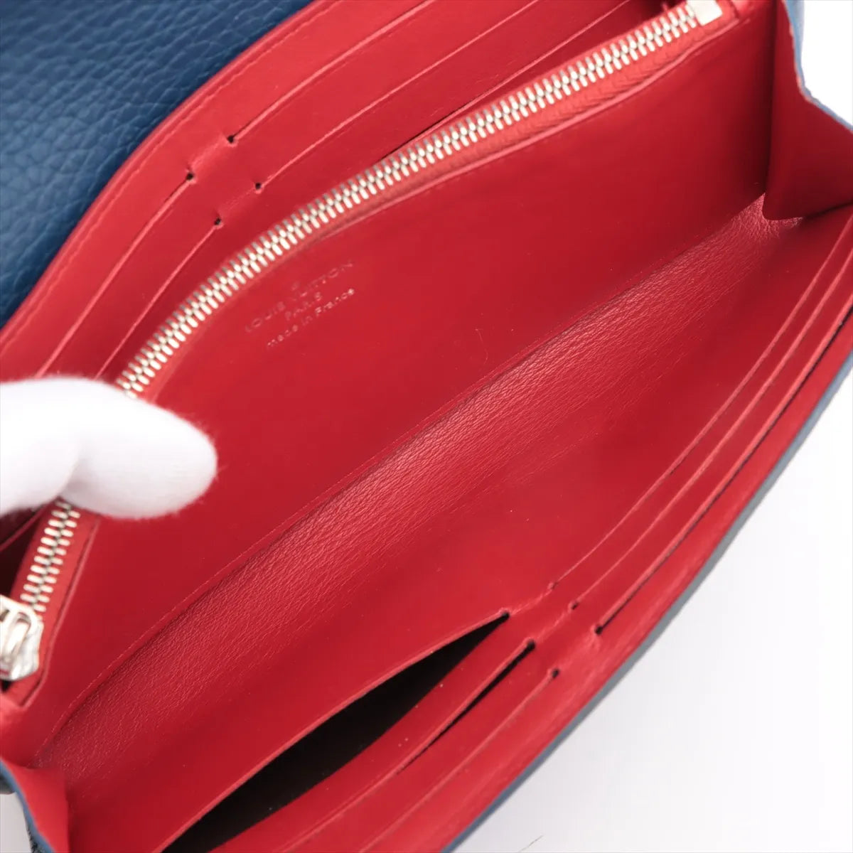Louis Vuitton Taurillon Capucines Long Wallet Navy x Red
