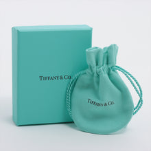 Load image into Gallery viewer, Tiffany &amp; Co. Open Heart Pendant Necklace Gold