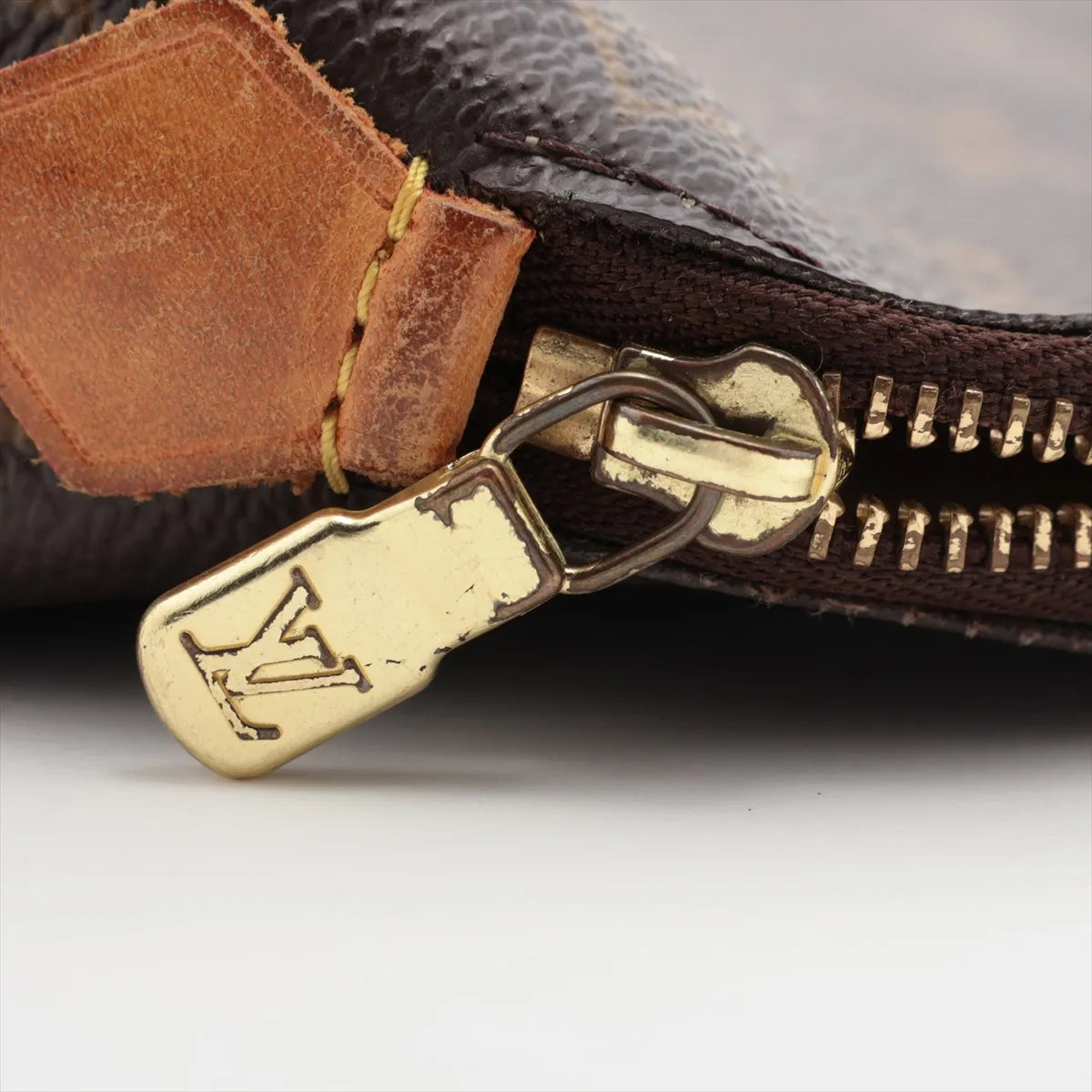 Louis Vuitton Monogram Pochette Cosmetic PM