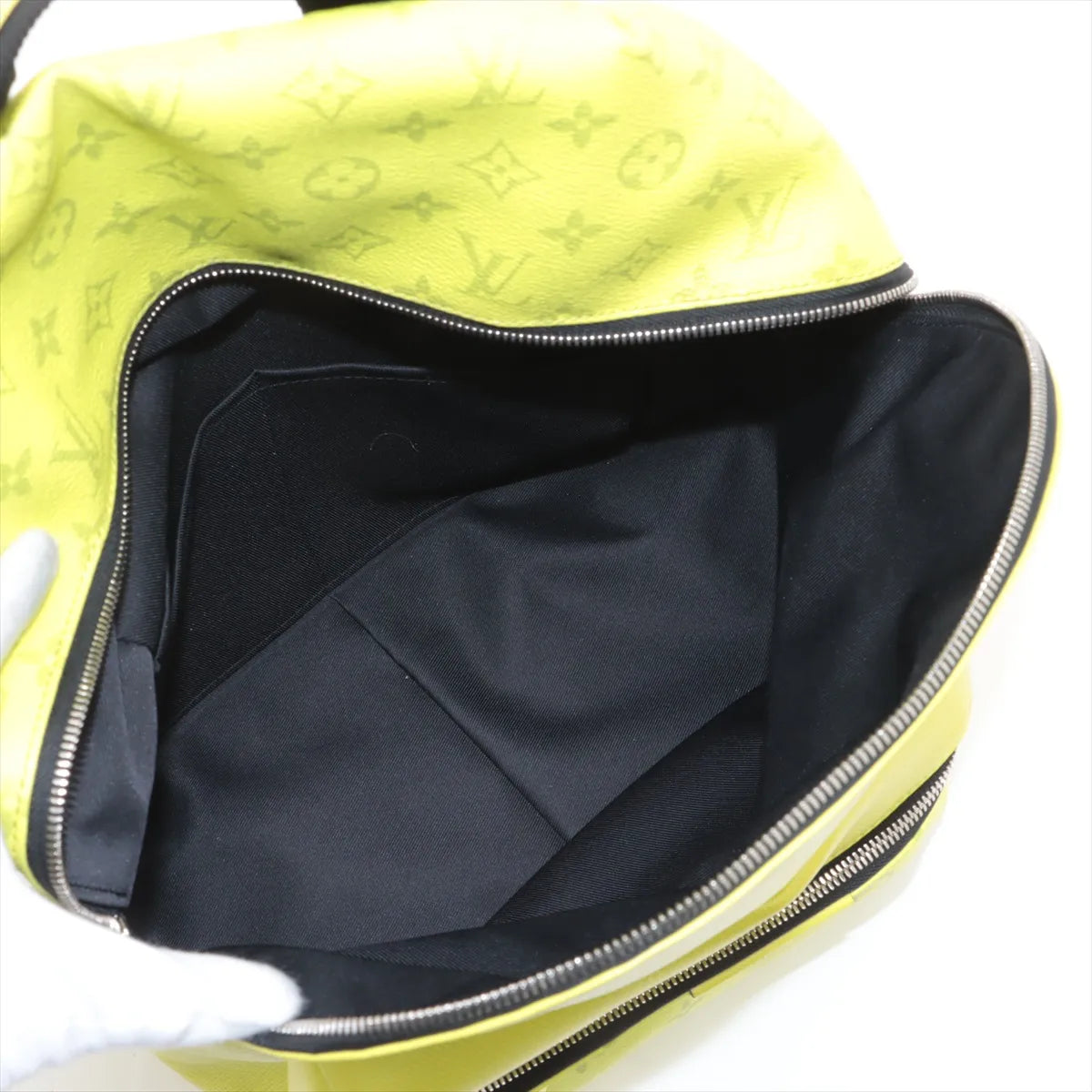 Top rated Louis Vuitton Monogram Taigarama Discovery Backpack Yellow