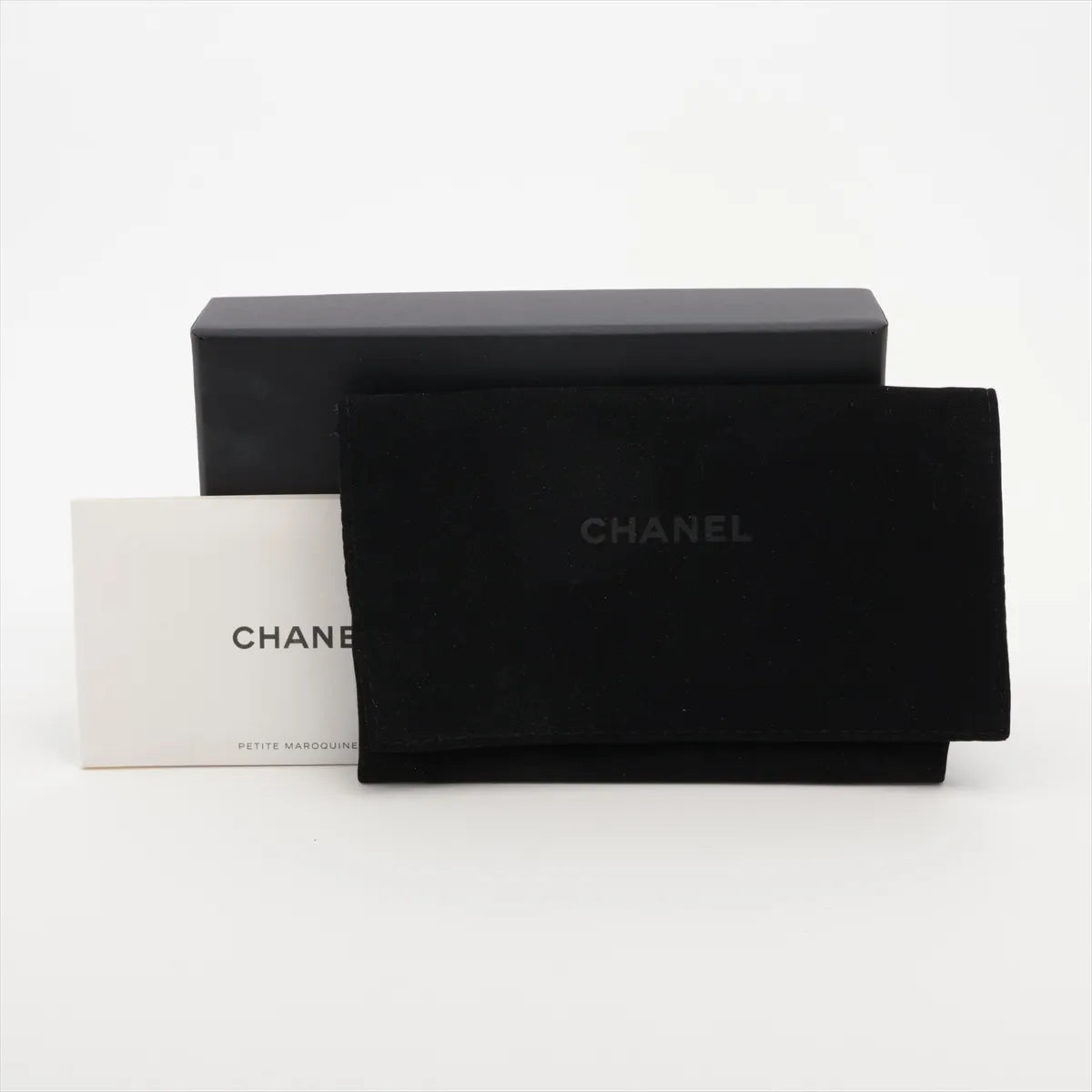 Chanel CC Logo Matelasse Lambskin Camellia Chain Card Case White