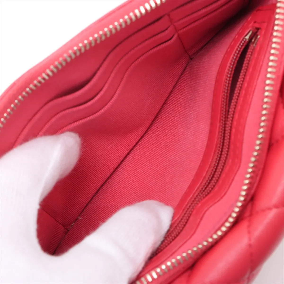 Chanel CC Logo Matelasse Lambskin Wallet on Chain Red