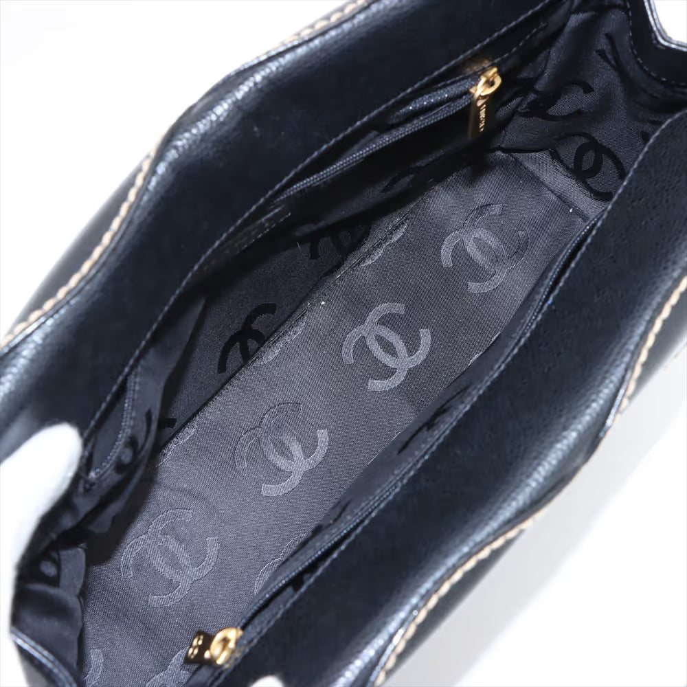 Chanel CC Logo Caviar Skin Handbag Black