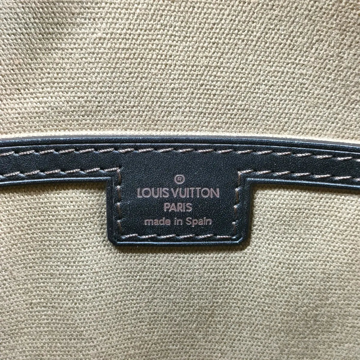 Louis Vuitton Utah Sac Plat Leather Crossbody Bag Brown