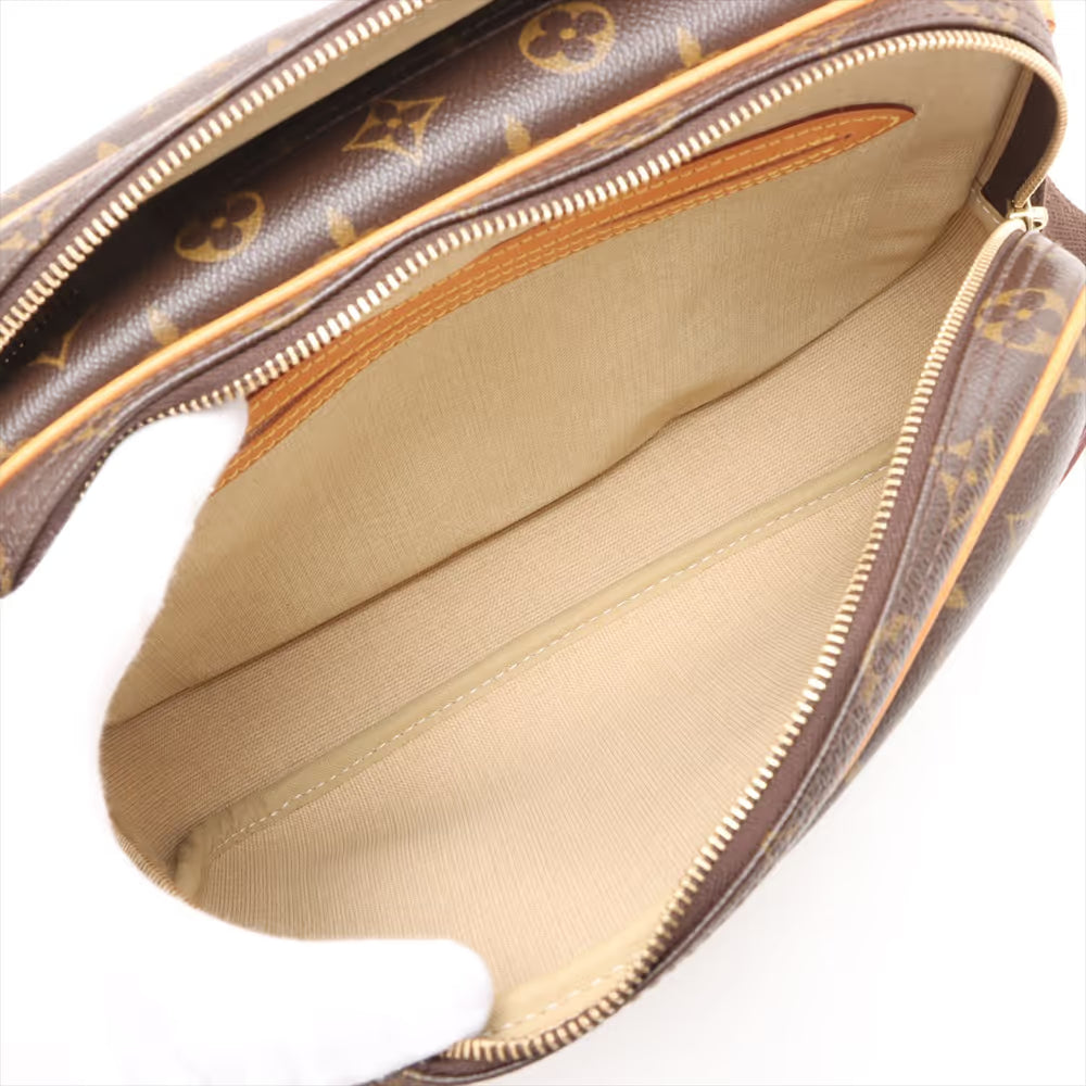 Louis Vuitton Monogram Reporter PM