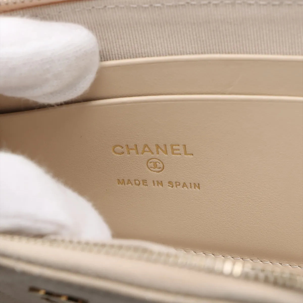 Chanel CC Logo Matelasse Caviar Skin Compact Wallet Ivory