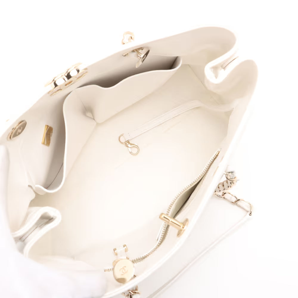 Chanel CC Logo Matelasse Caviar Skin Chain Tote Bag White