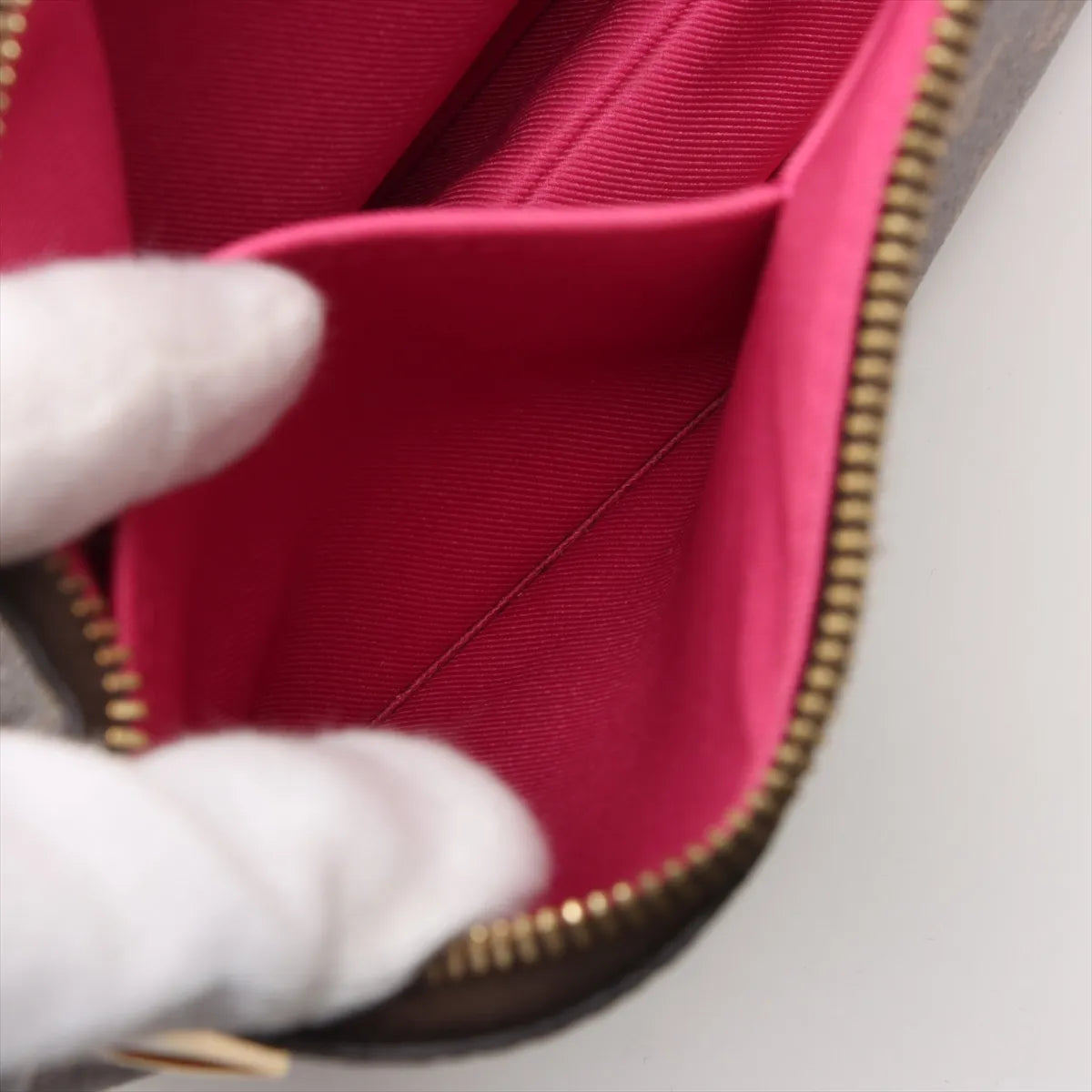 Louis Vuitton Monogram Loretta Shoulder Bag Brown