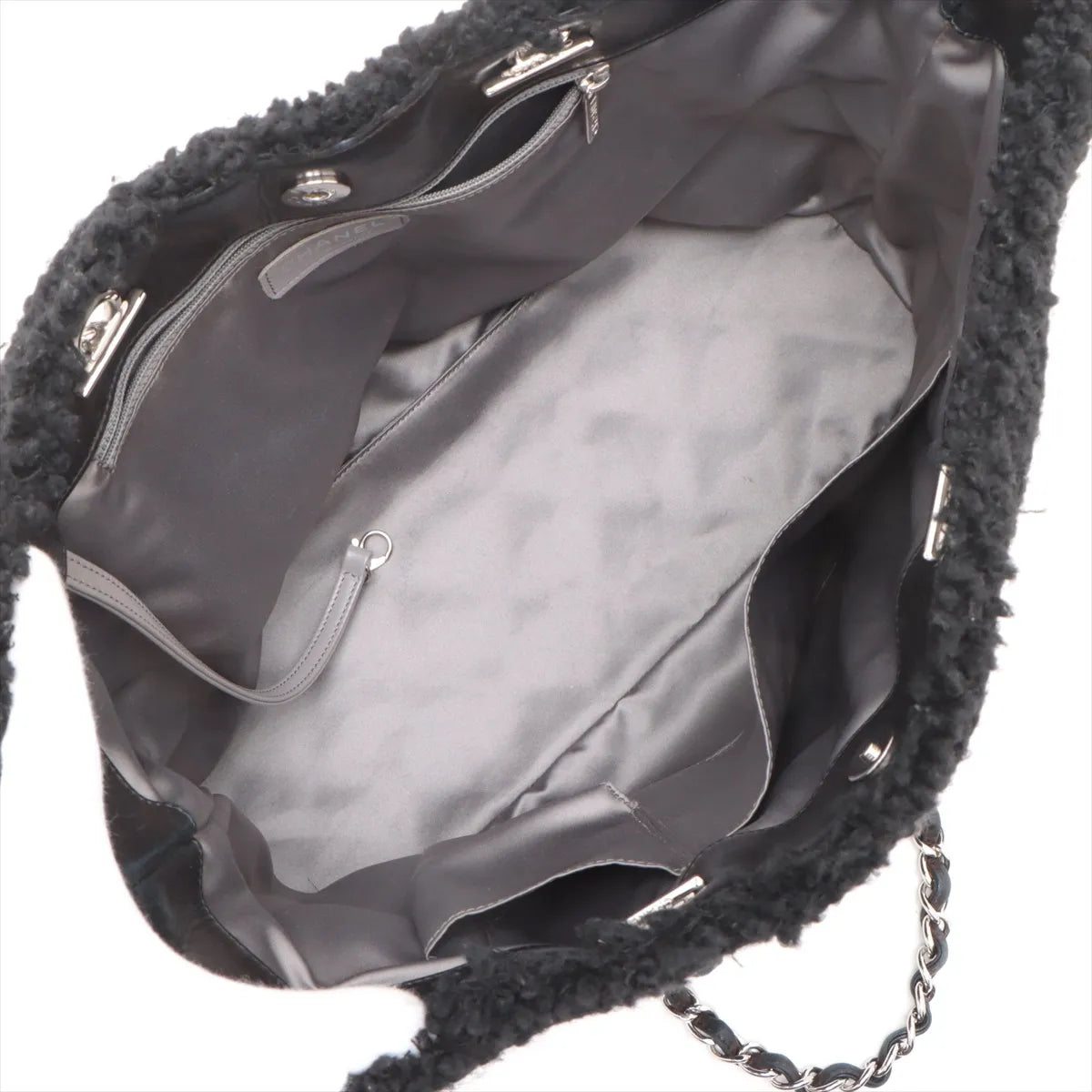 Chanel Matelasse Vinyl x Boa Chain Tote Bag Black
