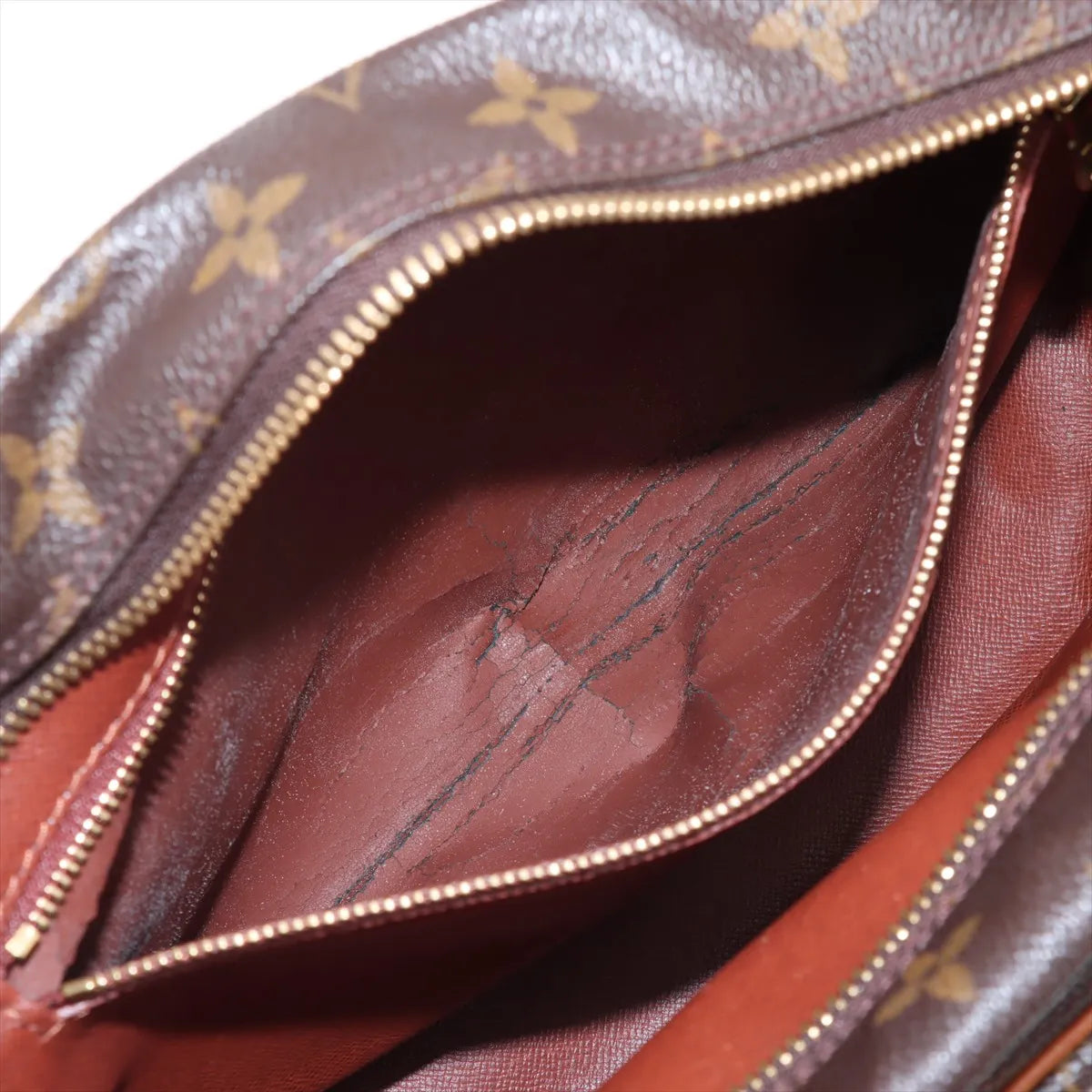 Louis Vuitton Monogram Nile Messenger Bag