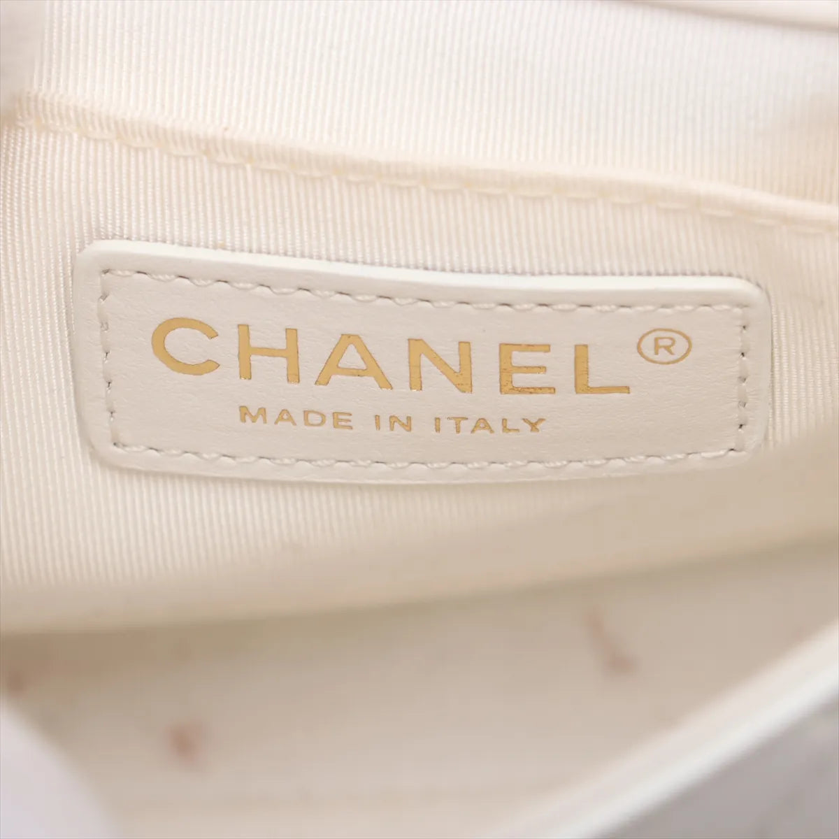 Chanel CC Logo Matelassé Lambskin Chain Shoulder Bag White
