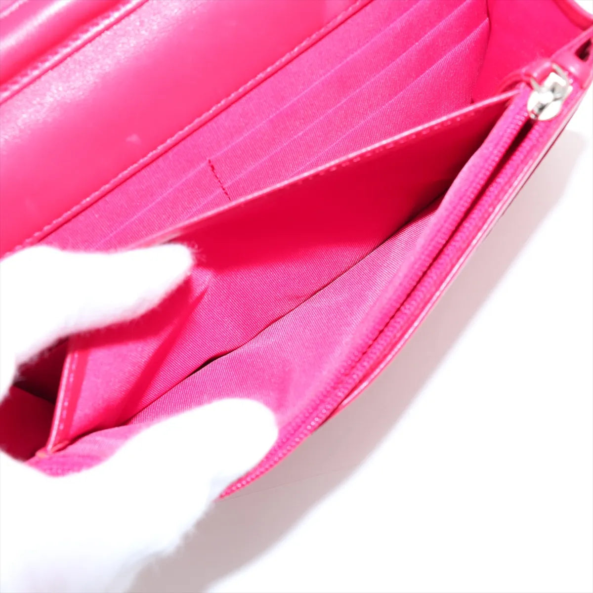 Chanel CC Logo Matelasse Lambskin Chain Wallet Bag Red