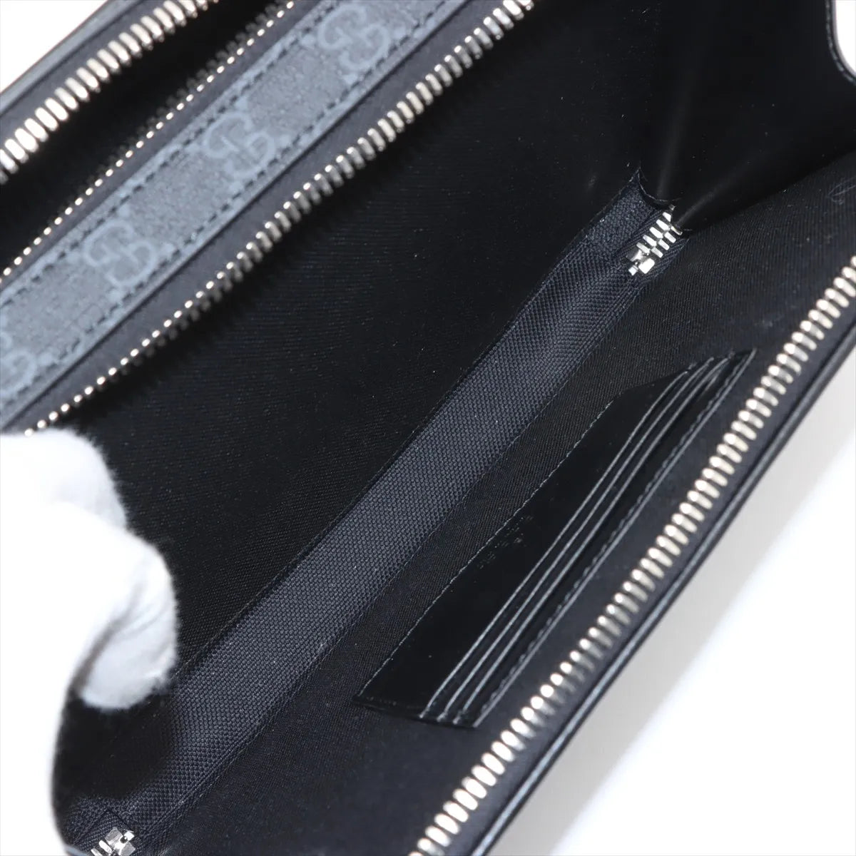 Gucci GG Supreme Leather Shoulder Bag Black