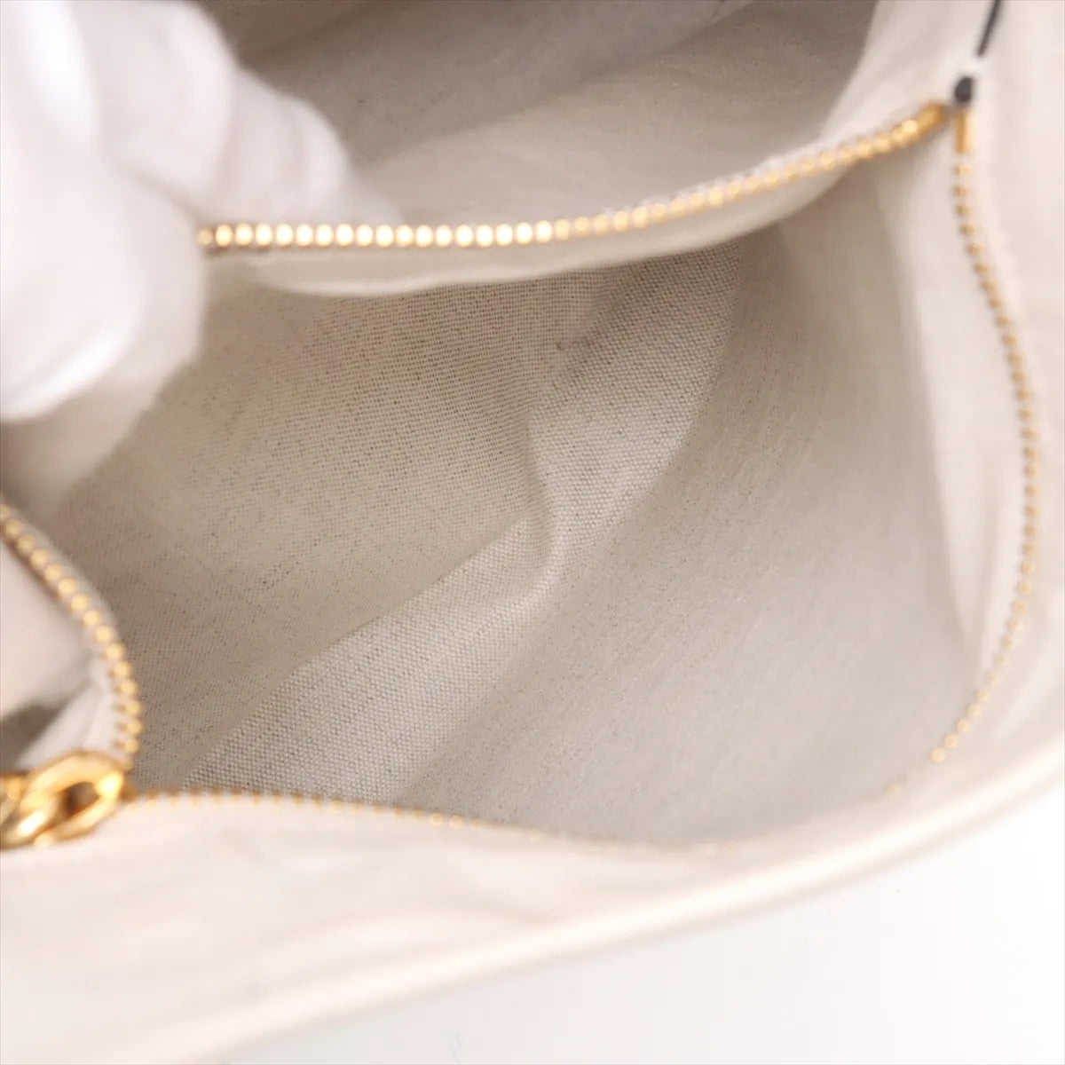 Miu Miu Ivy Leather Tote Bag White