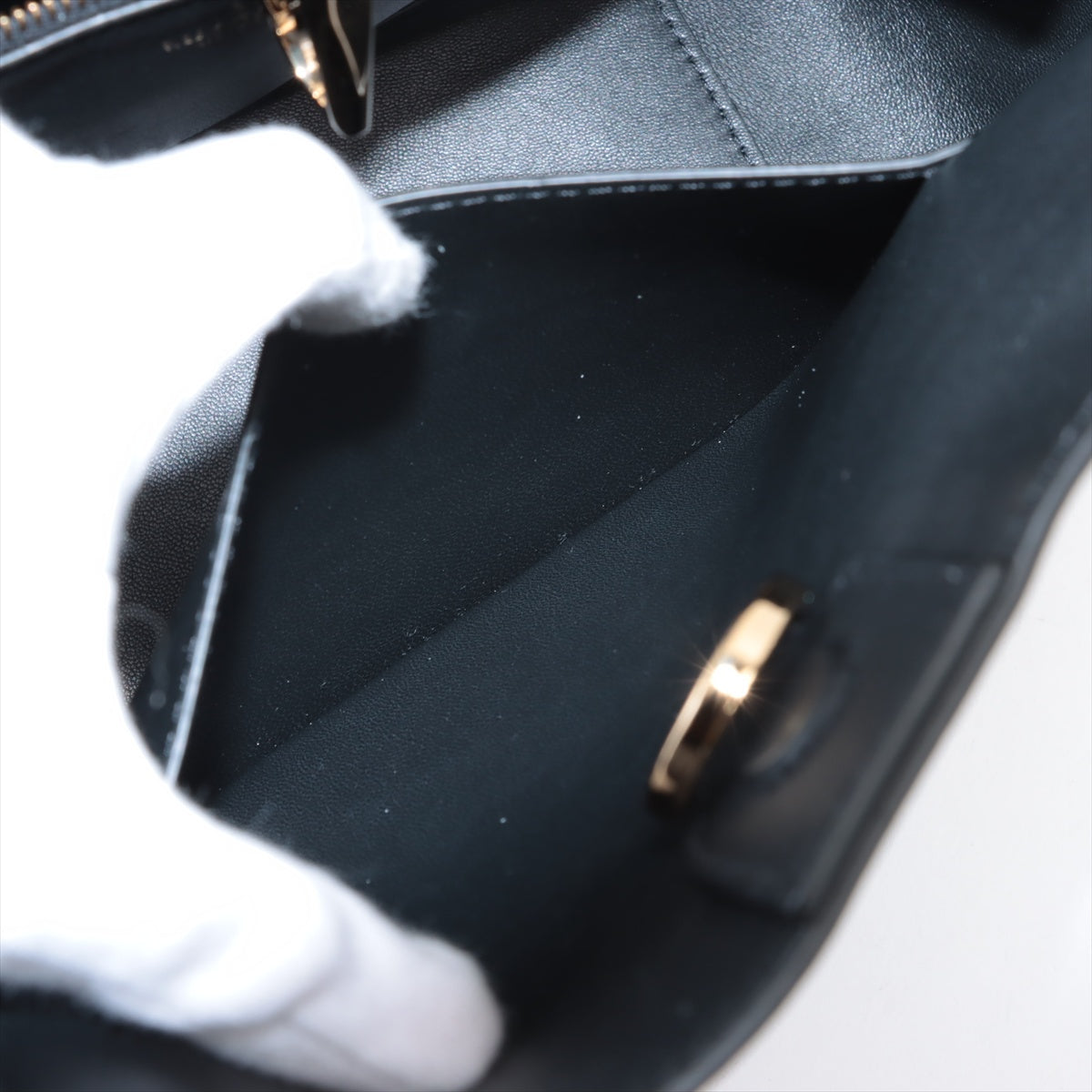 Valentino Garavani V Logo Leather One Shoulder Bag Black * PREORDER *