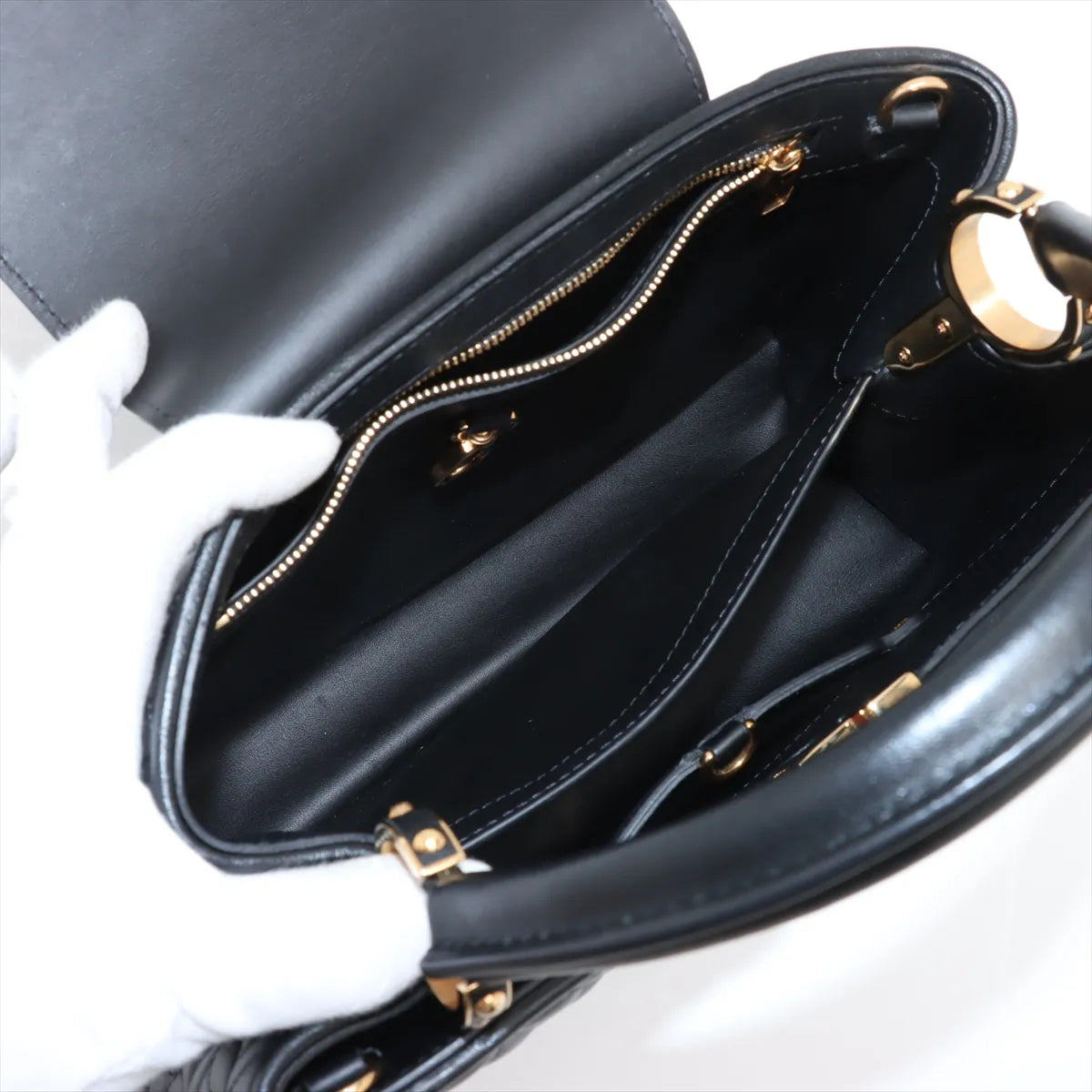 Louis Vuitton Monogram Flower Capucines MM Black
