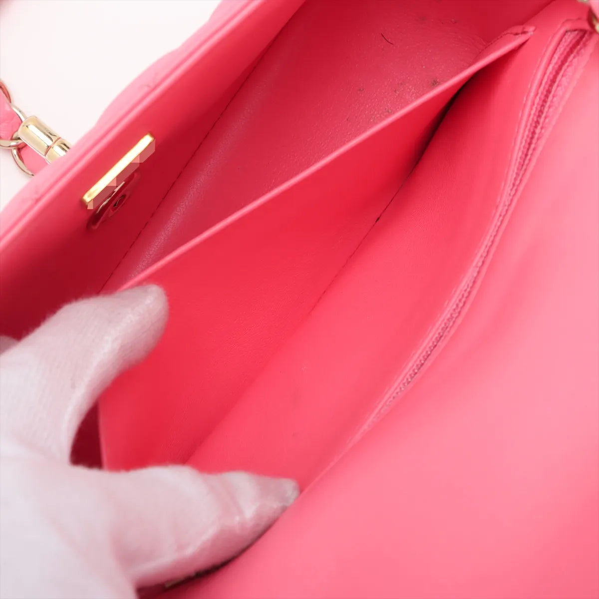 Chanel Mini Matelasse 20 Lambskin Single Flap Single Chain Bag Pink