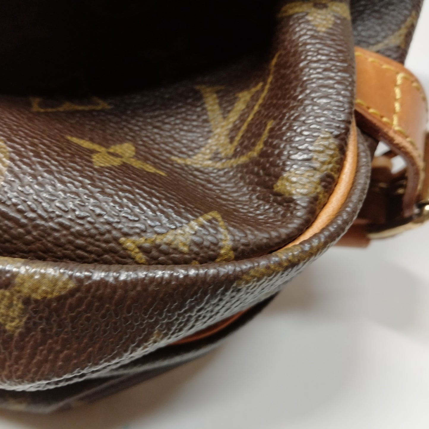 Louis Vuitton Monogram Saumur 30