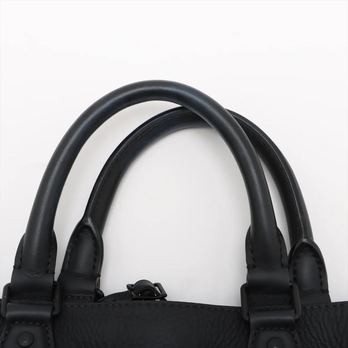 Louis Vuitton Taurillon Monogram Sac Plat 24H Black