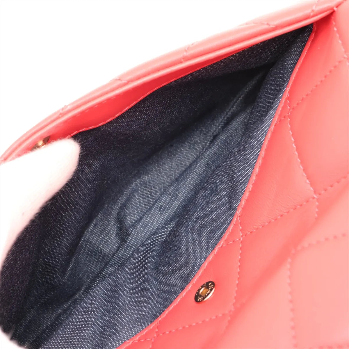 Chanel CC Logo Matelasse Lambskin Chain Shoulder Bag Red